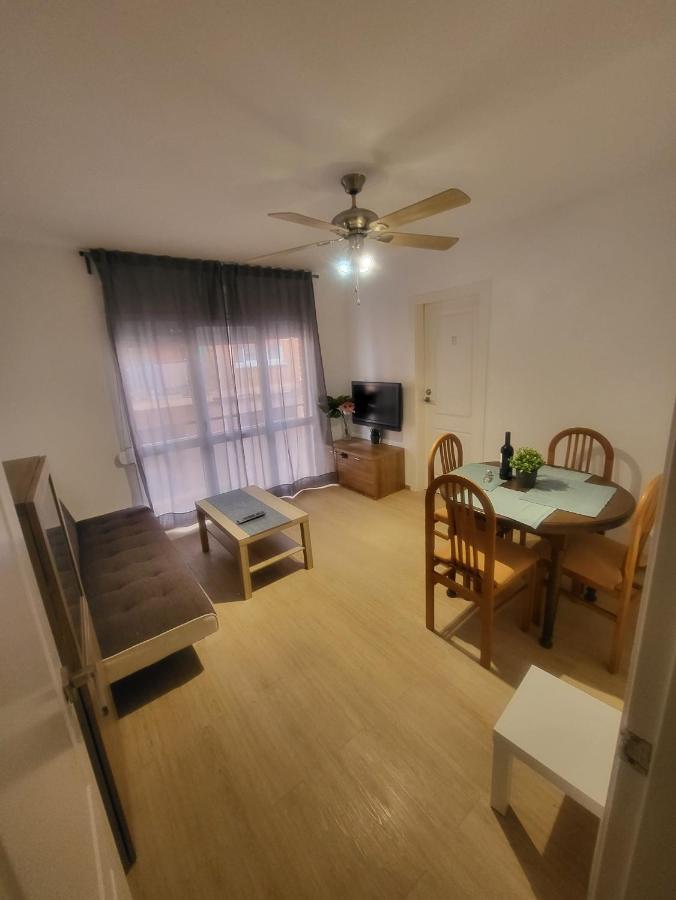 Habitaciones Con Bano Compartido En Bonito Apartamento En Badalona Eksteriør billede
